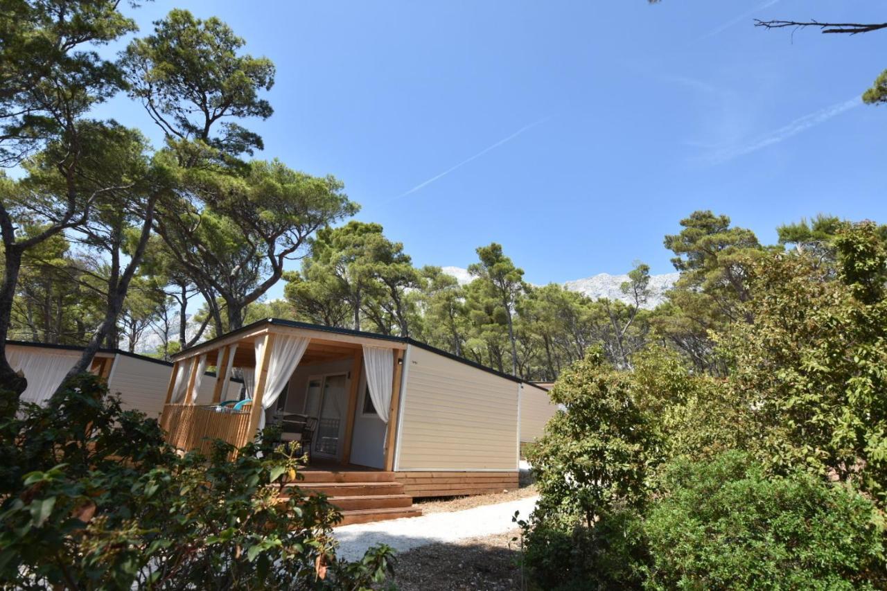 Mobile Homes Sara - Camping Basko Polje , Adriatic , Dalmatia Baška Voda Exterior foto